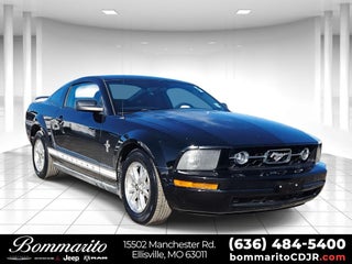 2007 Ford Mustang V6 Deluxe