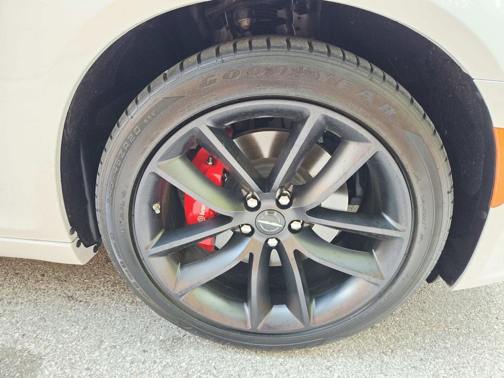 2023 Chrysler 300 C