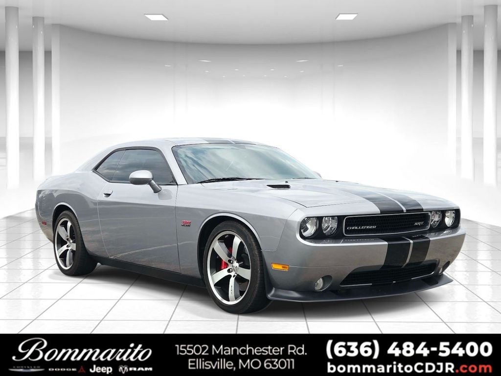 2014 Dodge Challenger SRT8