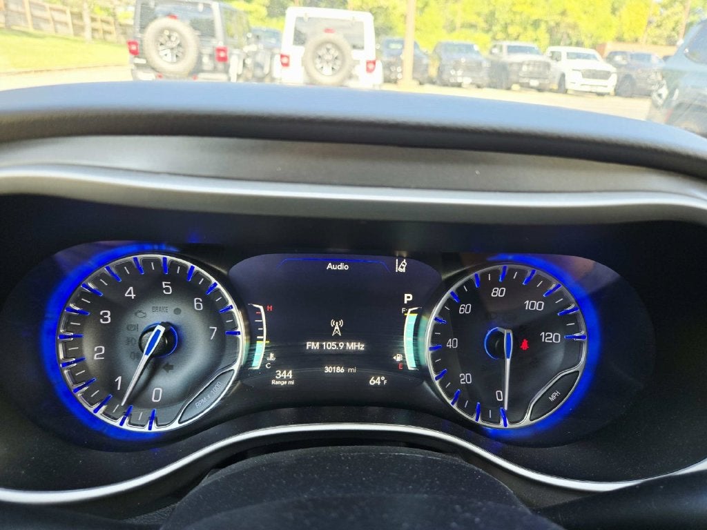 2024 Chrysler Pacifica Touring L