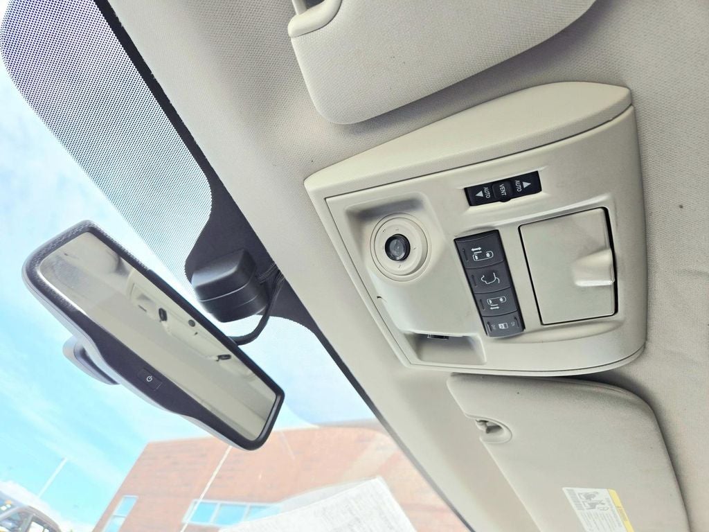 2014 Chrysler Town & Country Touring-L
