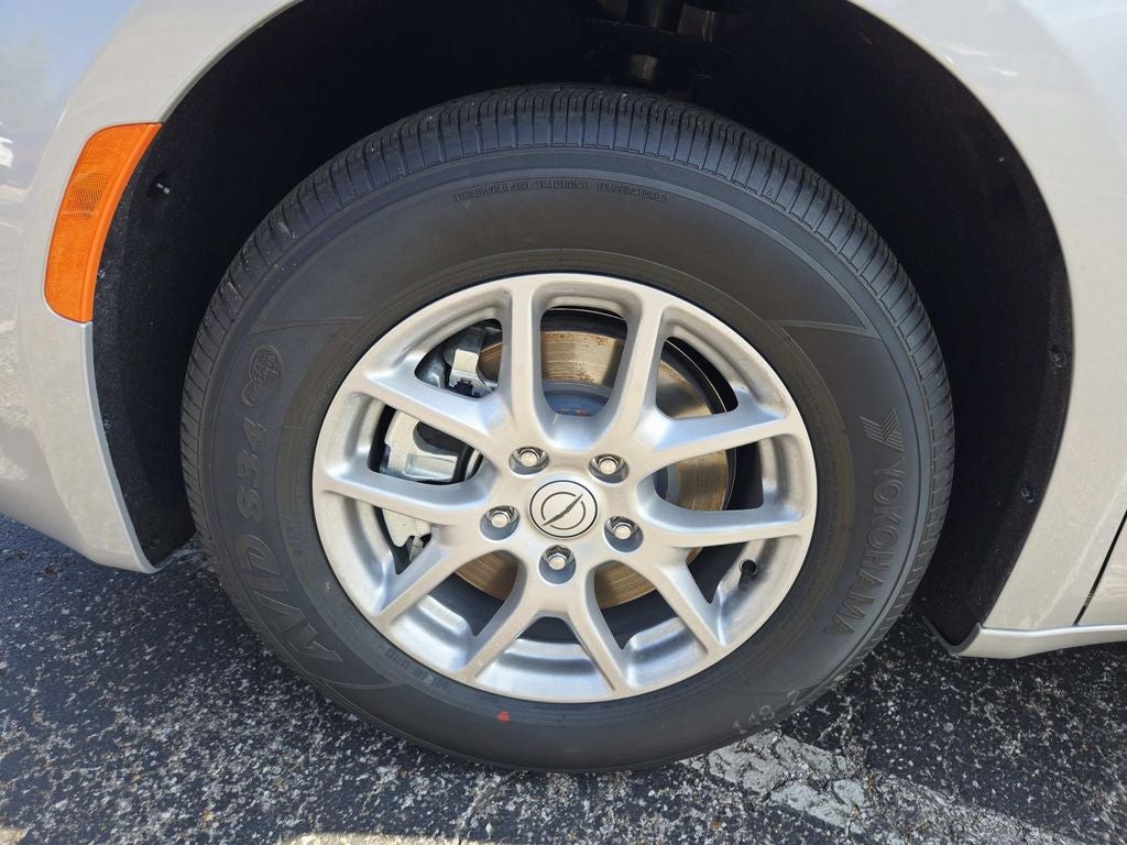 2026 Chrysler Voyager LX