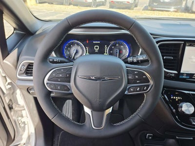 2026 Chrysler Voyager LX