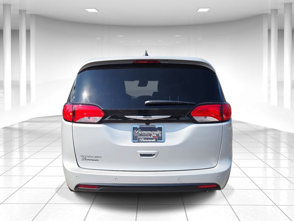 2026 Chrysler Voyager LX