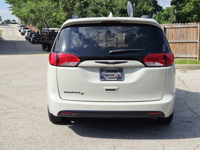 2019 Chrysler Pacifica Touring L Plus