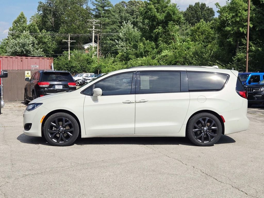 2019 Chrysler Pacifica Touring L Plus