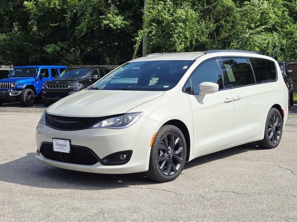 2019 Chrysler Pacifica Touring L Plus