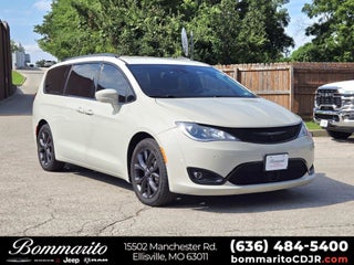 2019 Chrysler Pacifica Touring L Plus