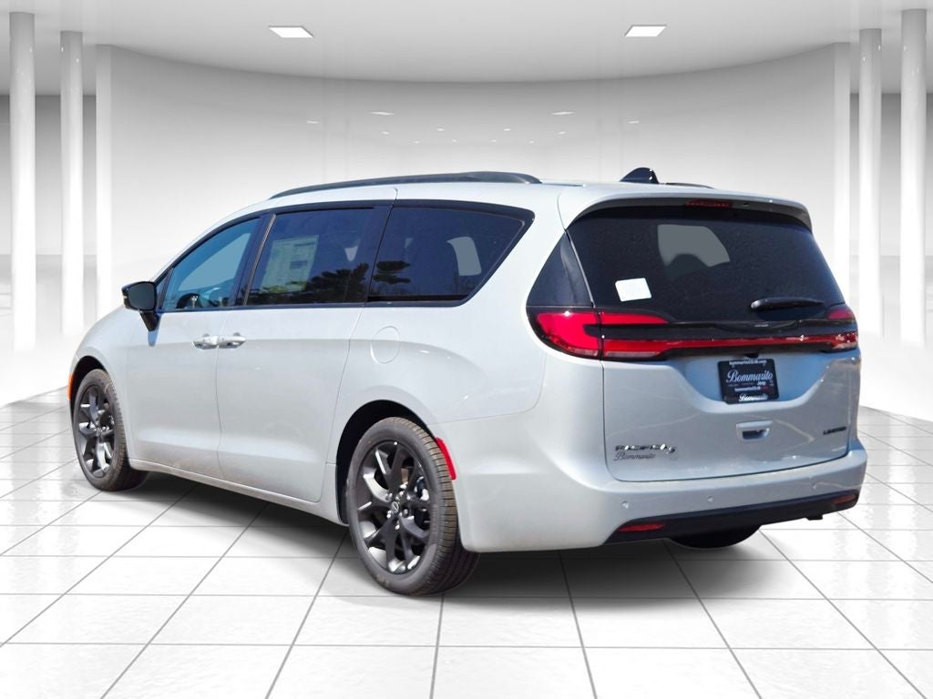 2026 Chrysler Pacifica Limited