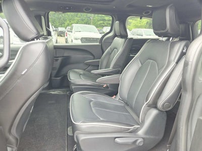 2022 Chrysler Pacifica Hybrid Limited