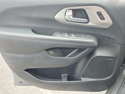 2022 Chrysler Pacifica Hybrid Limited