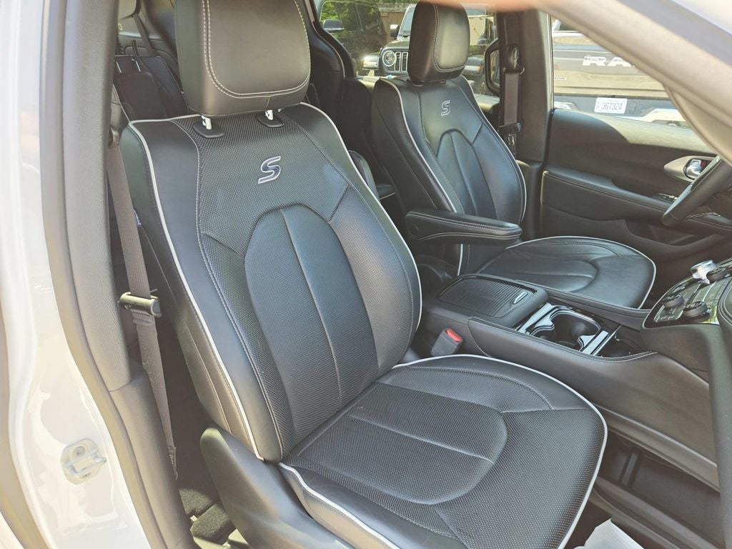 2024 Chrysler Pacifica Limited