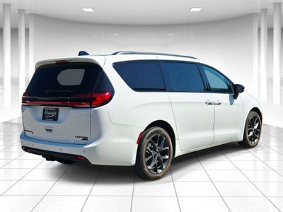 2024 Chrysler Pacifica Limited