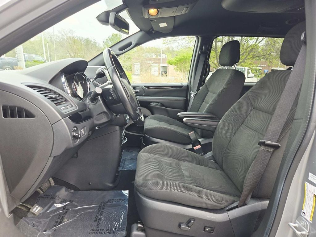 2020 Dodge Grand Caravan SE