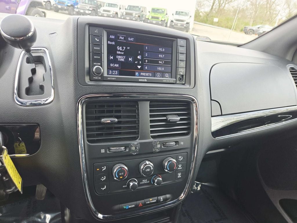 2020 Dodge Grand Caravan SE