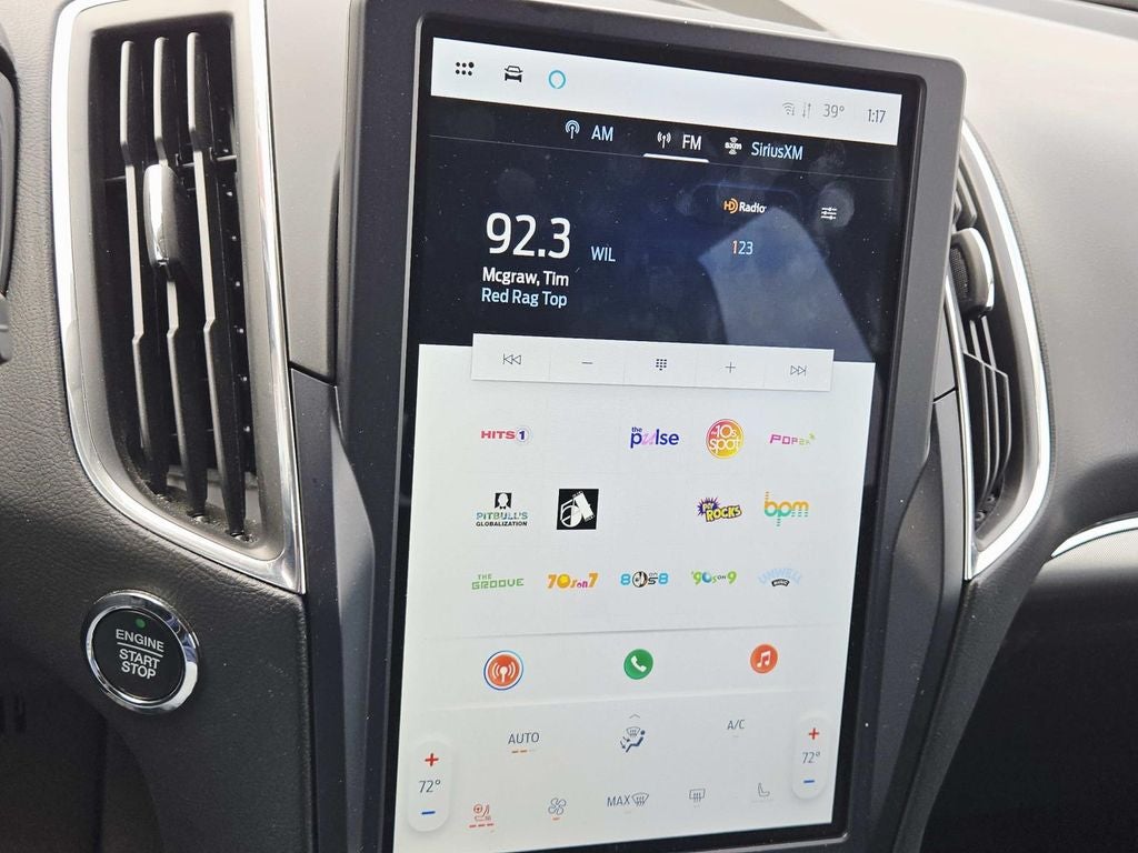 2022 Ford Edge Titanium