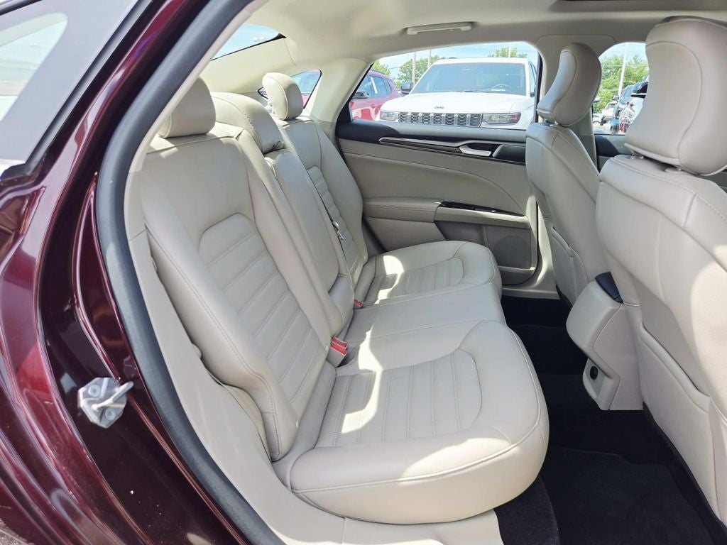 2017 Ford Fusion SE