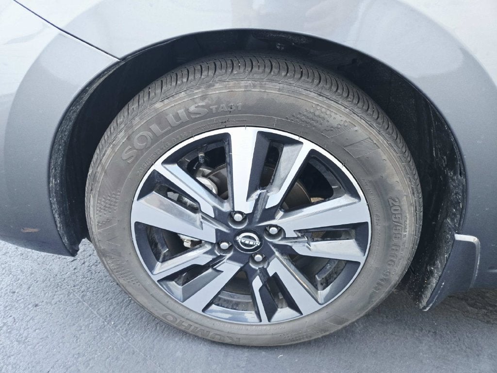 2025 Nissan Versa 1.6 SV SV