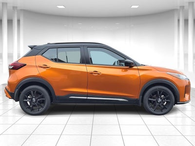 2023 Nissan Kicks SR