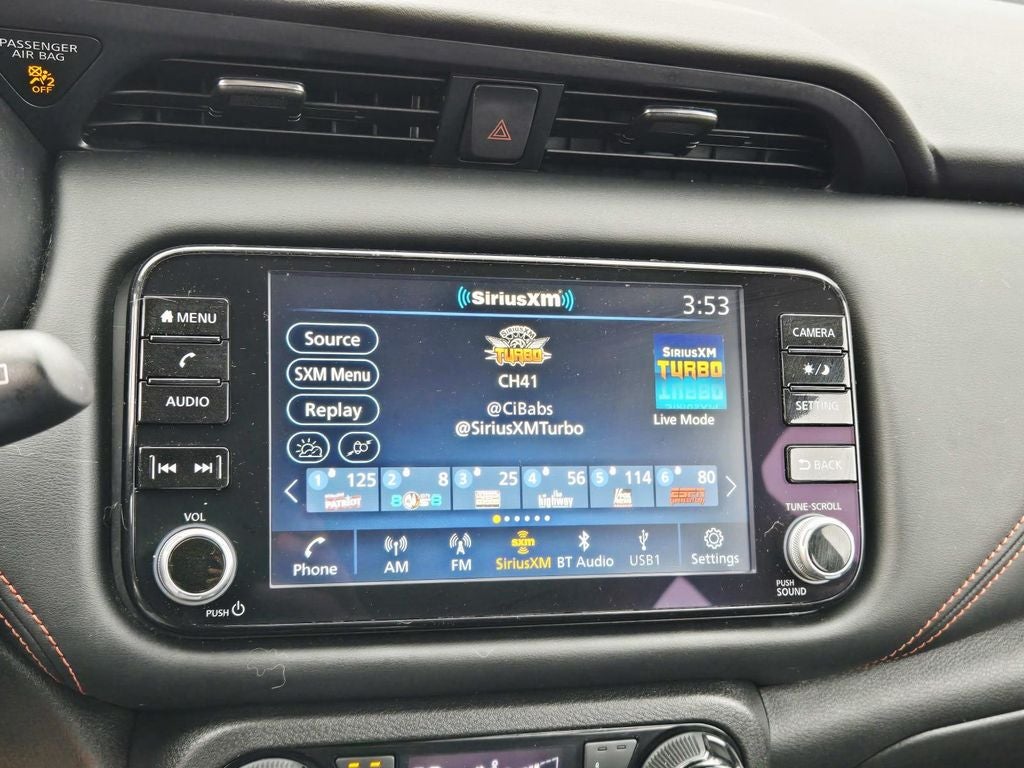 2023 Nissan Kicks SR