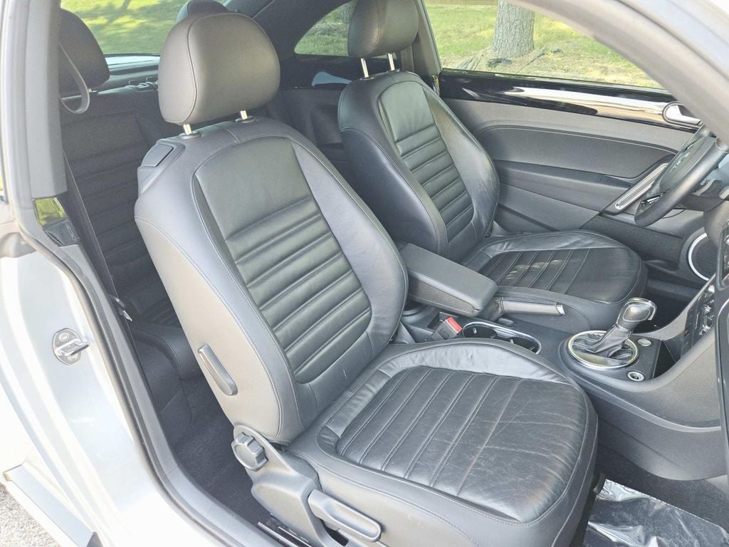 2013 Volkswagen Beetle 2.0 TSi