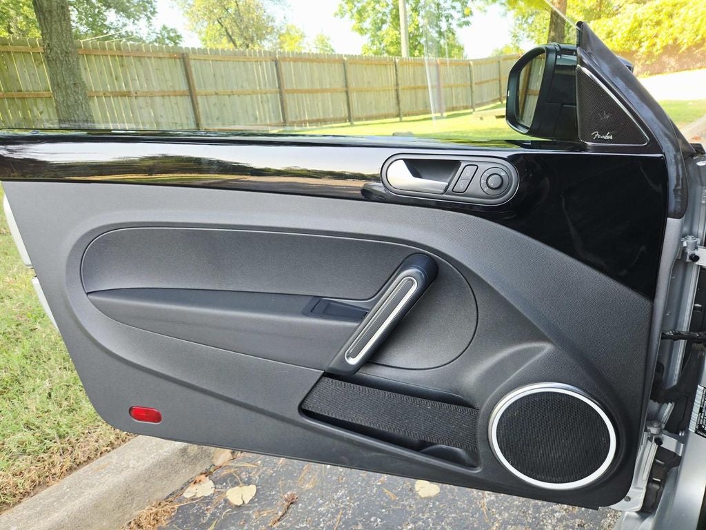 2013 Volkswagen Beetle 2.0 TSi