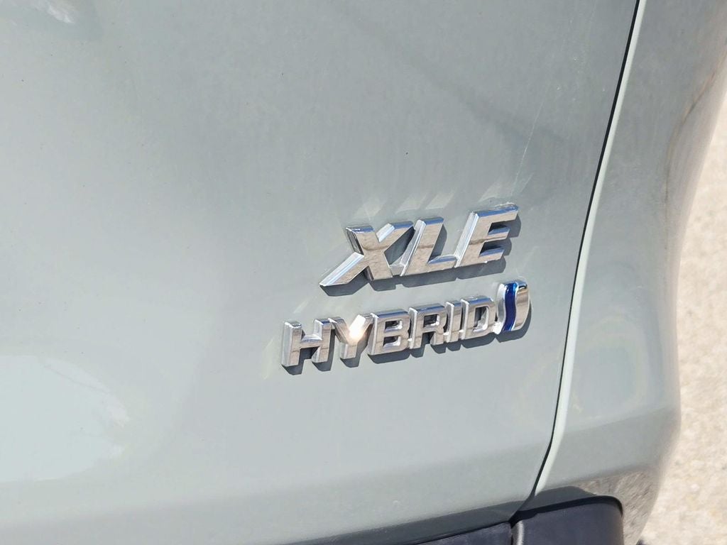 2022 Toyota RAV4 Hybrid XLE Premium
