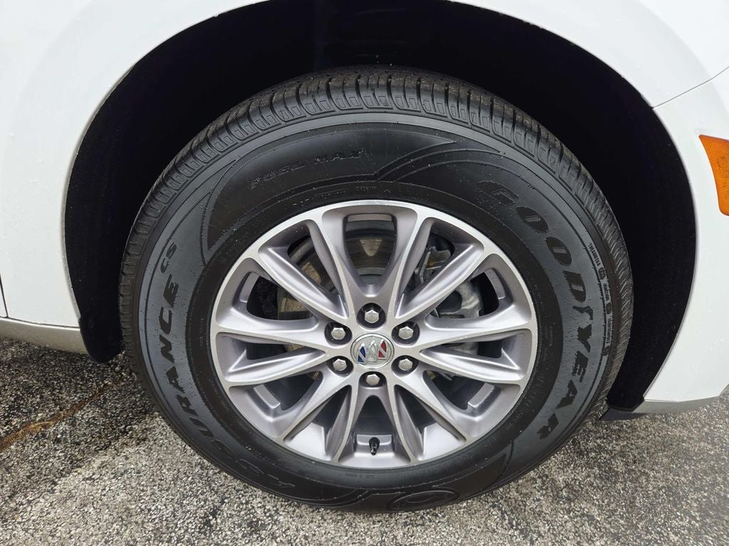 2023 Buick Enclave Essence