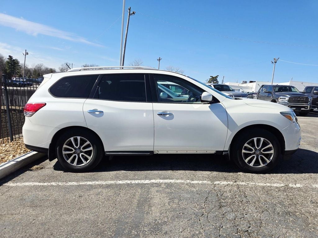 2015 Nissan Pathfinder SV