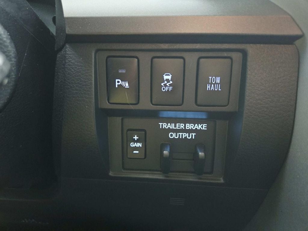2018 Toyota Tundra SR5
