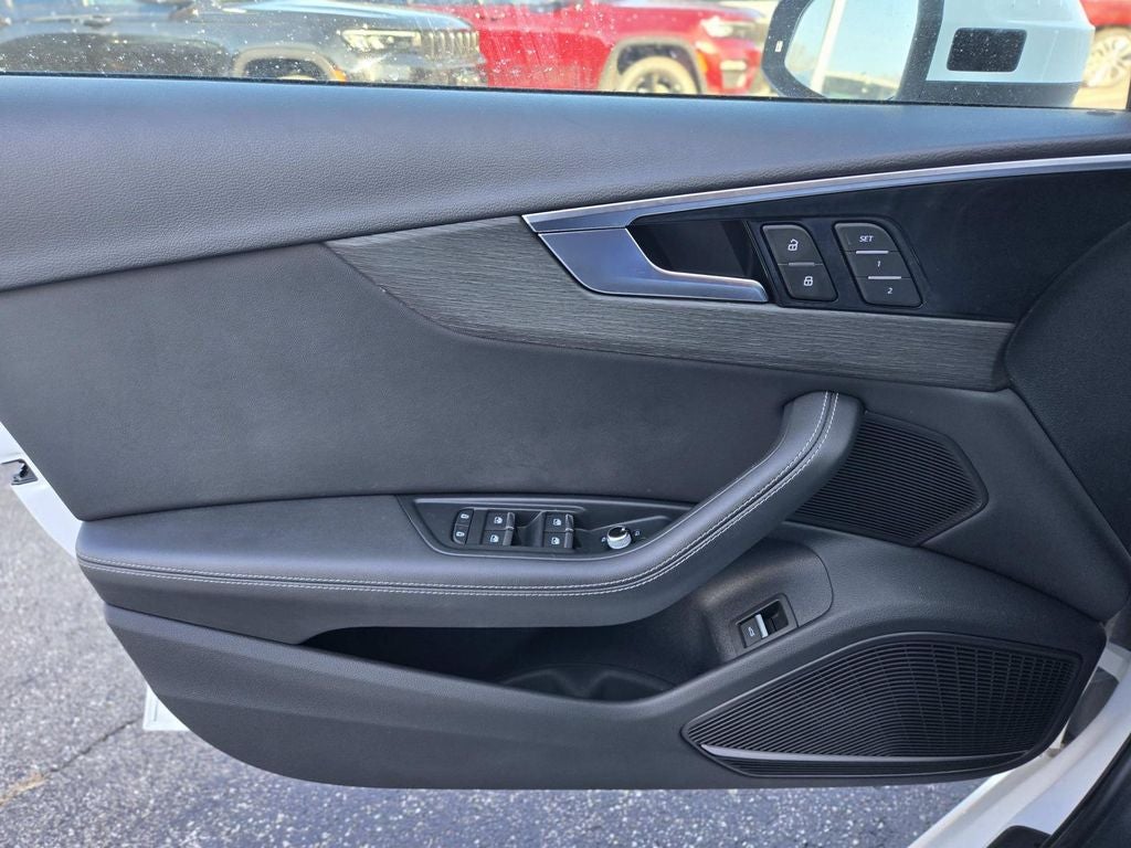 2023 Audi A4 45 S line Premium Plus quattro