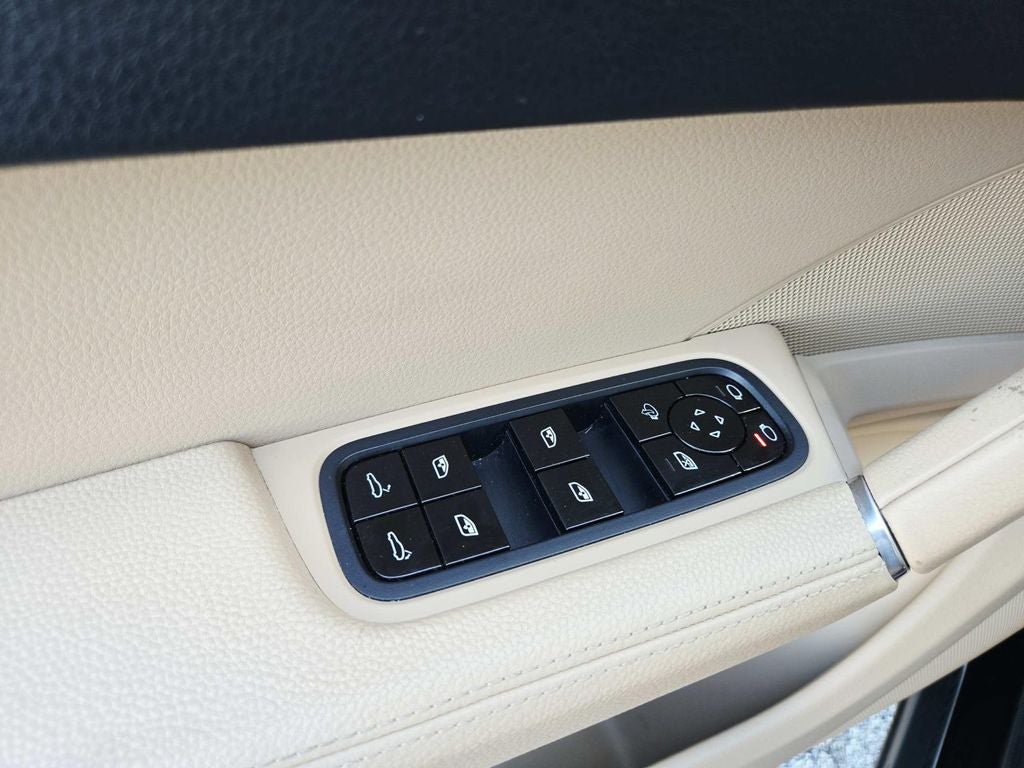 2019 Porsche Cayenne Base