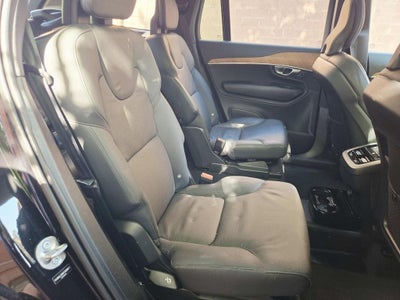 2025 Volvo XC90 B6 Plus 6-Seater