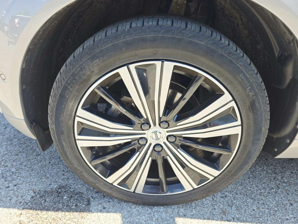 2023 Volvo XC60 B5 Plus Bright Theme
