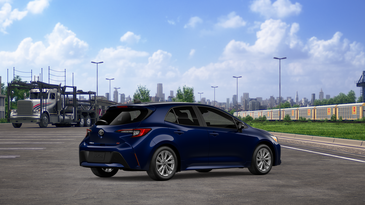 2027 Toyota Corolla Hatchback SE