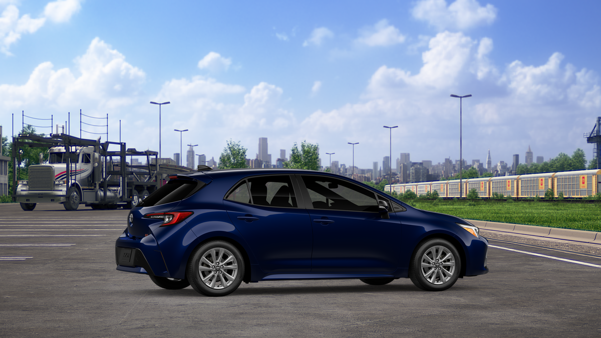 2027 Toyota Corolla Hatchback SE