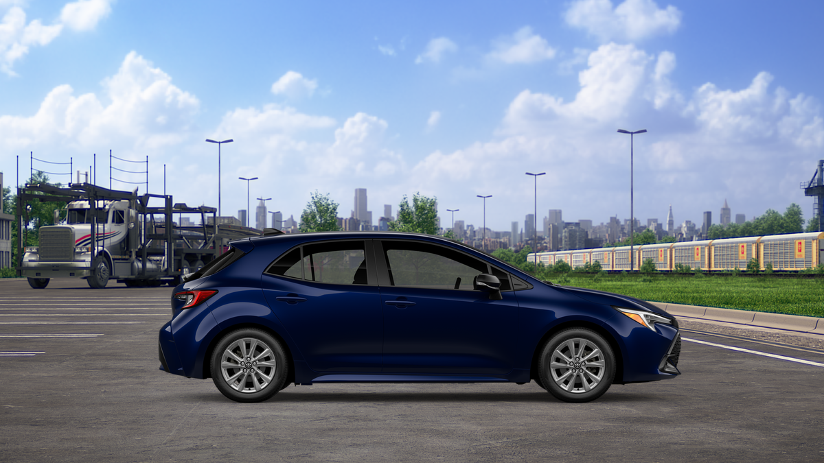 2027 Toyota Corolla Hatchback SE
