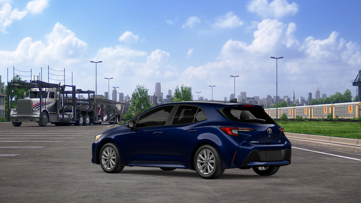2027 Toyota Corolla Hatchback SE