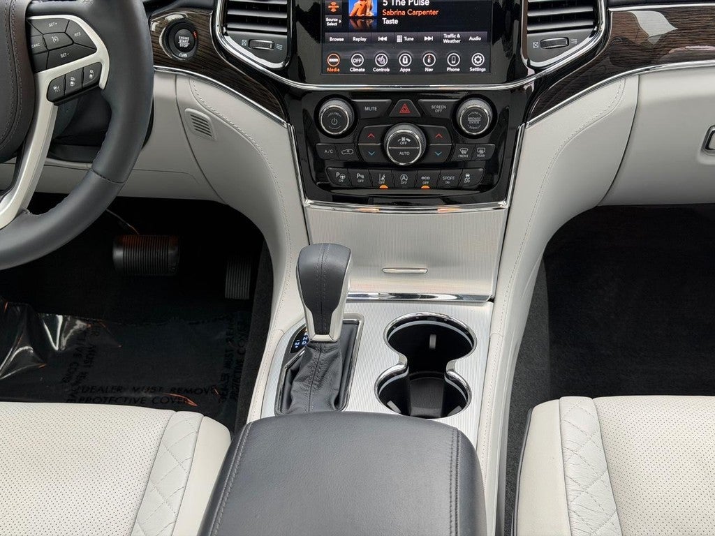 2020 Jeep Grand Cherokee Summit 4x4