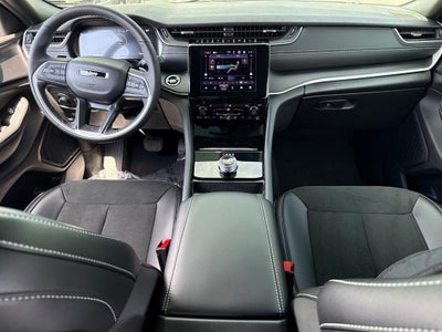 2025 Jeep Grand Cherokee L Altitude X 4x4