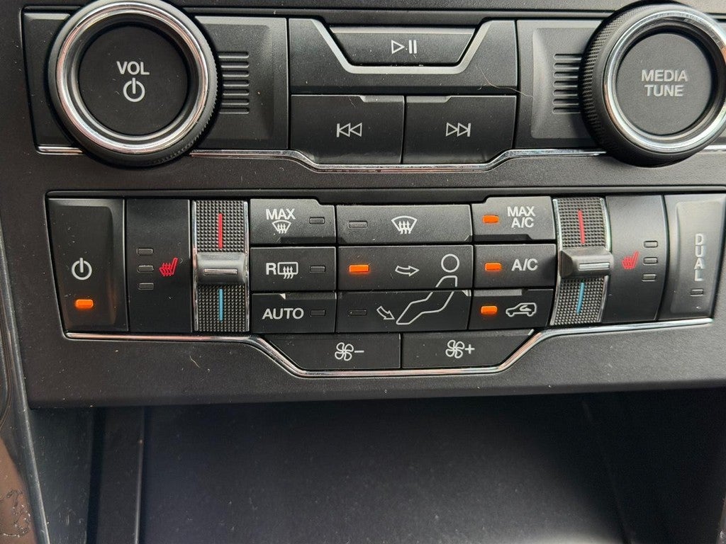 2019 Ford Explorer XLT FWD