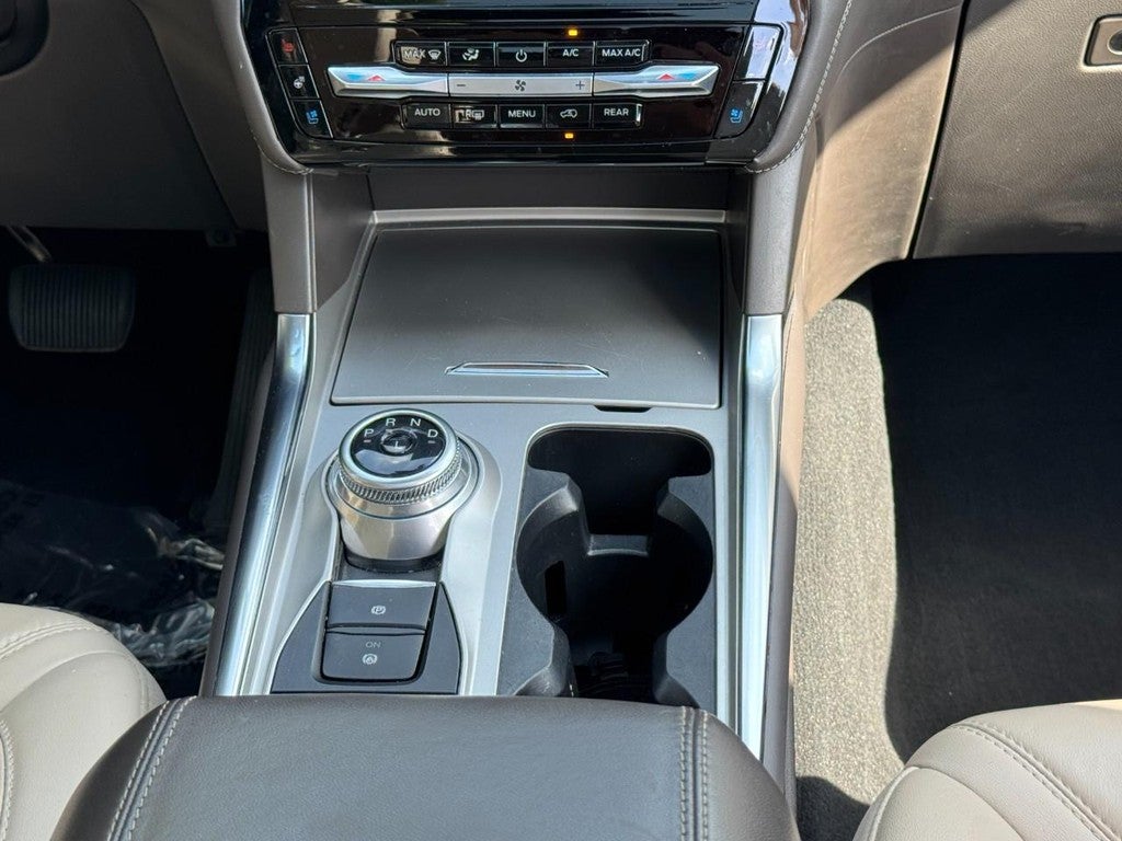 2022 Ford Explorer Platinum 4WD