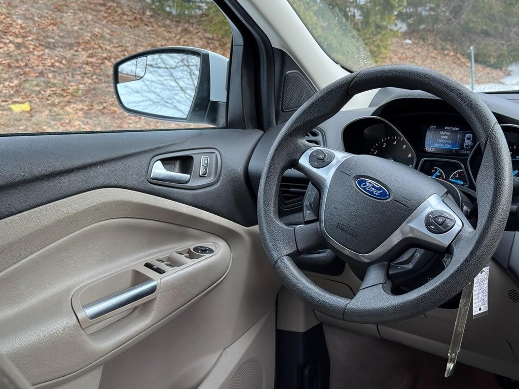 2014 Ford Escape FWD 4dr SE