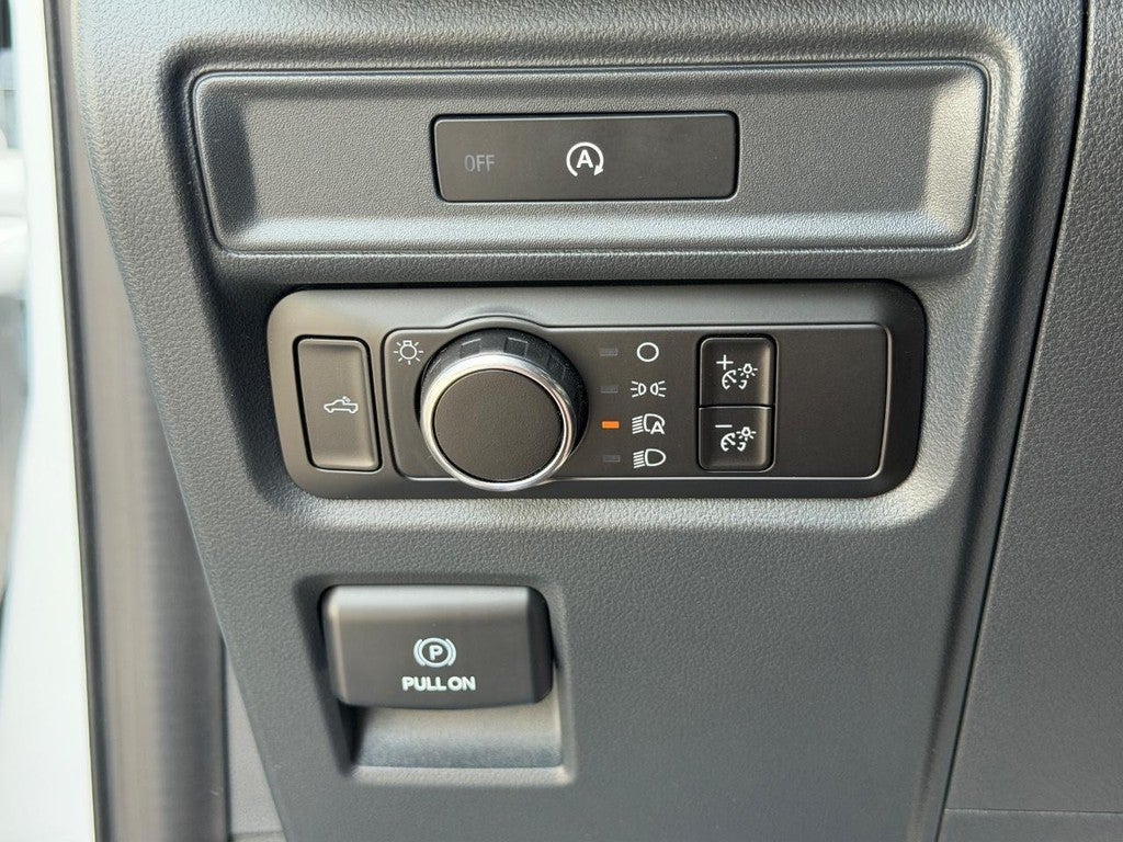 2025 Ford F-150 STX 4WD SuperCrew 5.5' Box