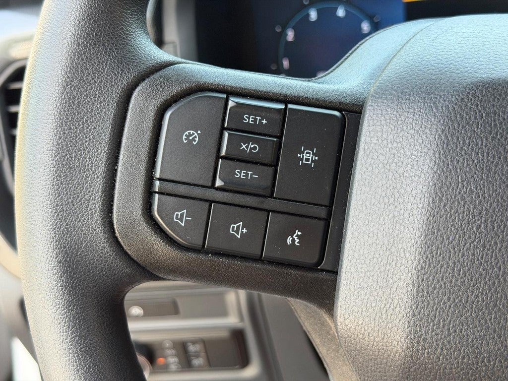 2025 Ford F-150 STX 4WD SuperCrew 5.5' Box