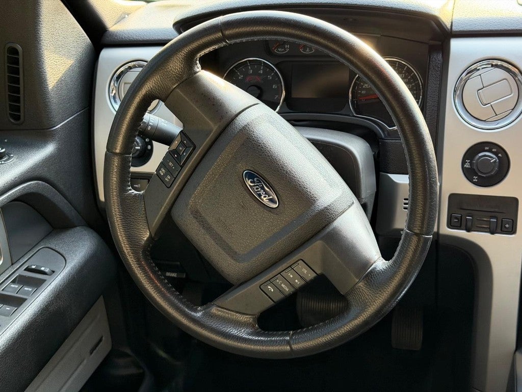 2014 Ford F-150 4WD SuperCrew 145" FX4