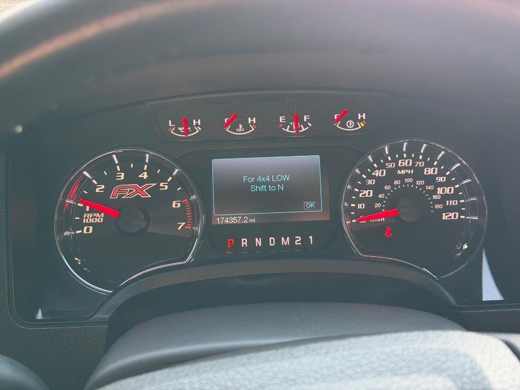 2014 Ford F-150 4WD SuperCrew 145" FX4