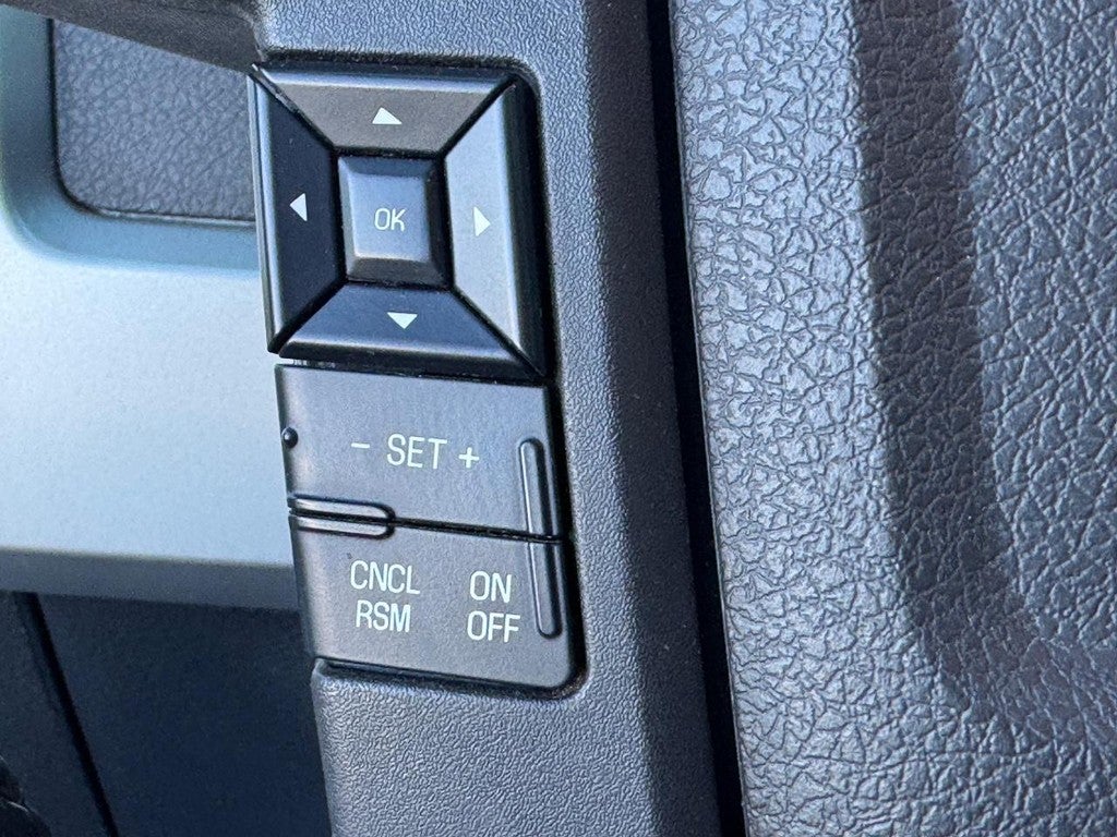 2014 Ford F-150 4WD SuperCrew 145" FX4