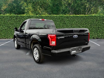 2016 Ford F-150 2WD Reg Cab 122.5" XL
