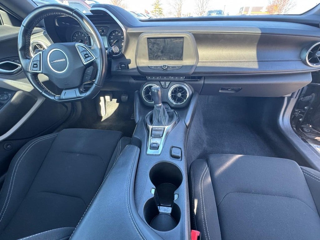 2021 Chevrolet Camaro 2dr Cpe 1LT